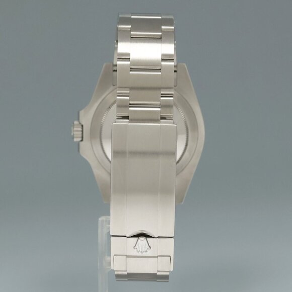 New! Rolex 41mm Submariner With Box and Papers - Picture 4 of 7